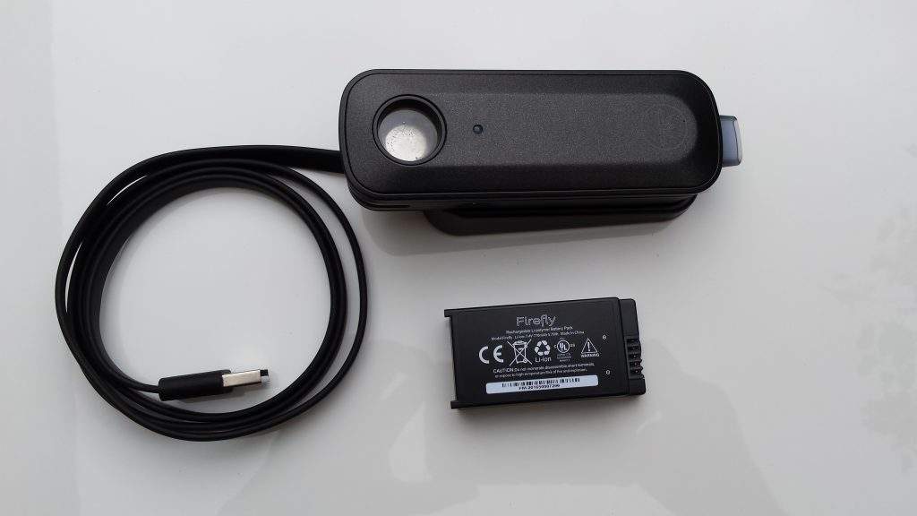 Firefly 2, câble USB et 2ème batterie